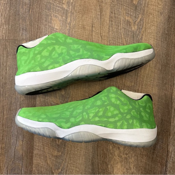Nike Air Jordan Future Low Light Poison Green Pulse Camo - Picture 3 of 11